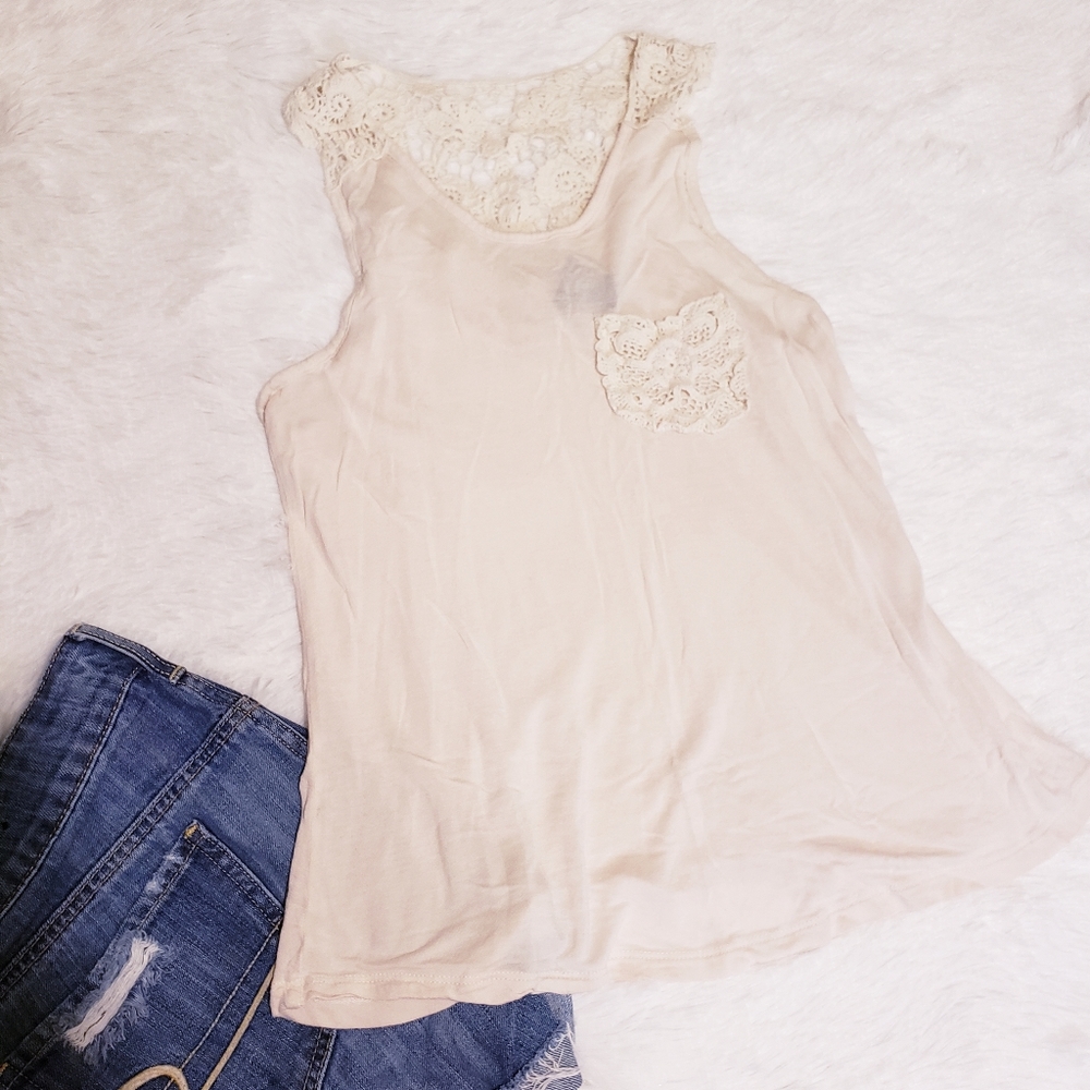 🌷 Rue21 razorback tank